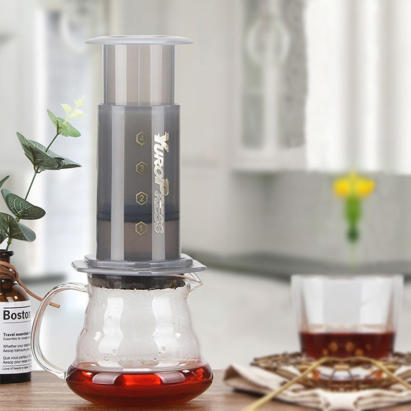 เครื่องชงกาแฟเอสเพรสโซแบบพกพา  - Aeropress Coffee Maker บทวิจารณ์และราคา