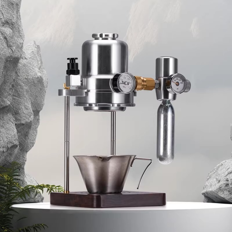 เครื่องชงกาแฟเอสเพรสโซแบบพกพาใ - Aeropress Coffee Maker บทวิจารณ์และราคา